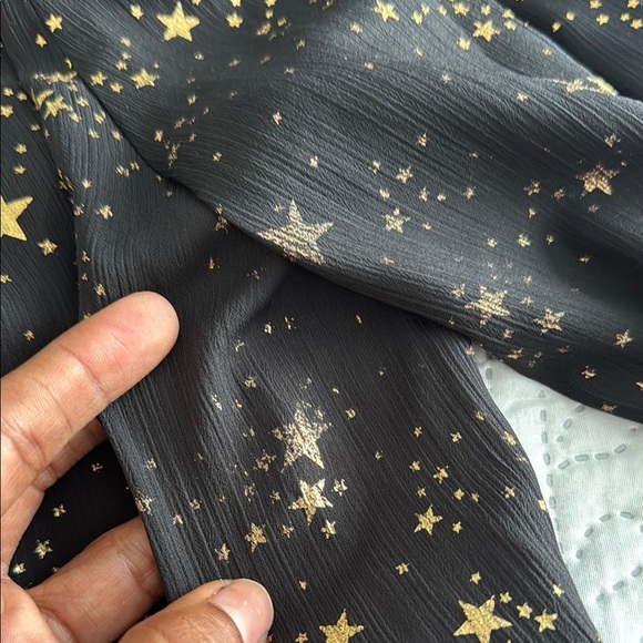 AQUA metallic golden stars and black 2 piece set - blouse S and smock skirt M. - Picture 15 of 15